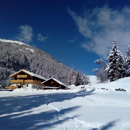 Bed & Breakfast Dolomiti Bey Haus Pinter Bed & Breakfast Assling Exterior photo